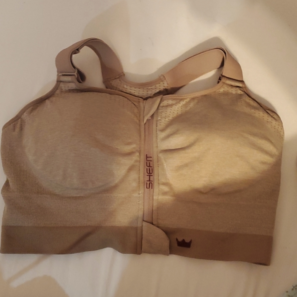 COPY - Adjustable Sports Bra, SHEFIT, 3 luxe, Tan *NEVER WORN*